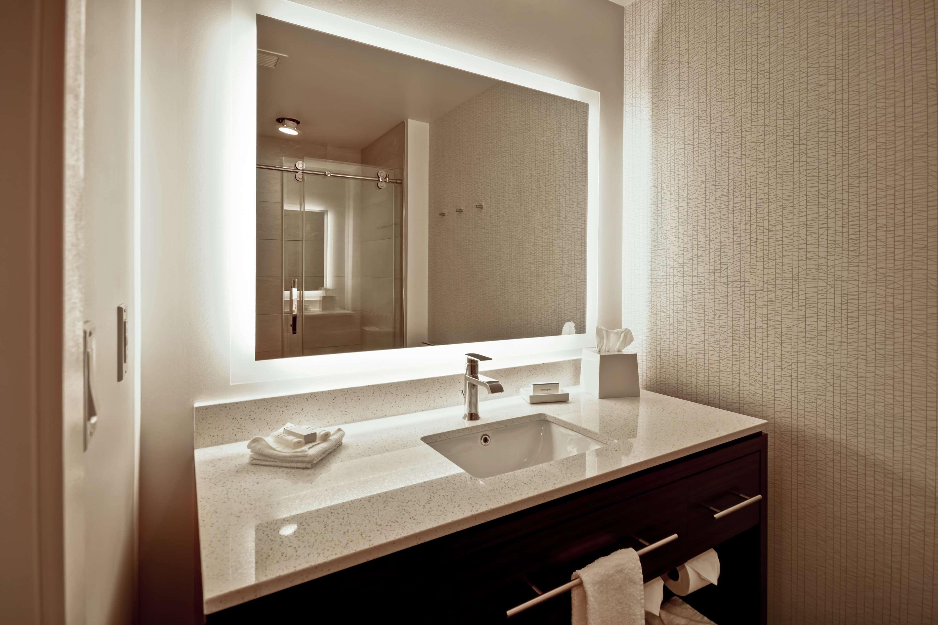 Home2 Suites By Hilton Los Angeles Montebello Exterior photo