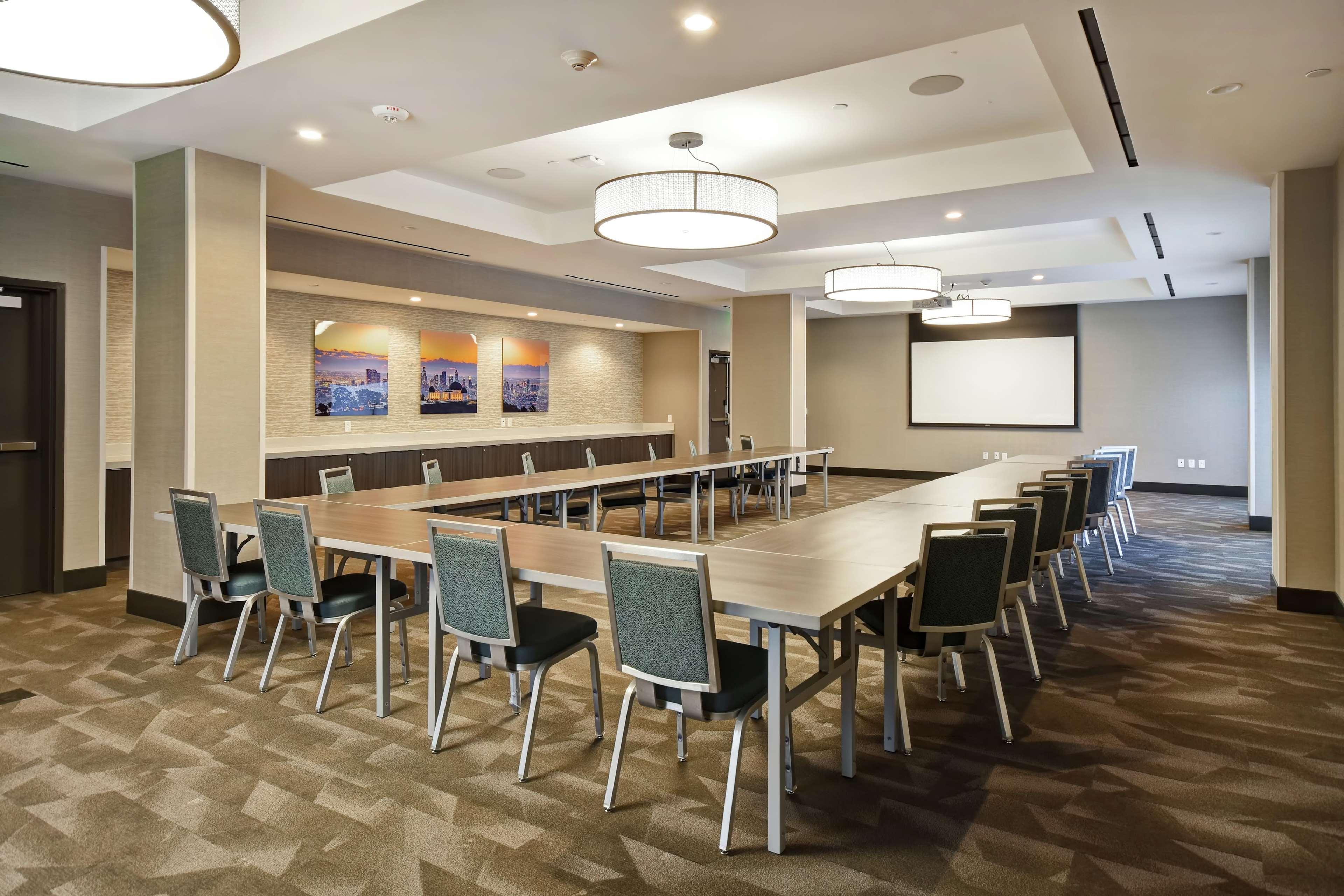 Home2 Suites By Hilton Los Angeles Montebello Exterior photo